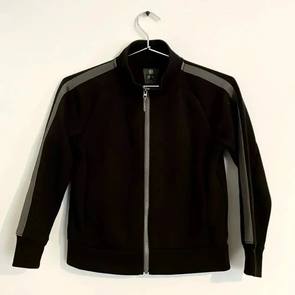 Kids Uniqlo black track suit jacket kids 9-10 perfect condition